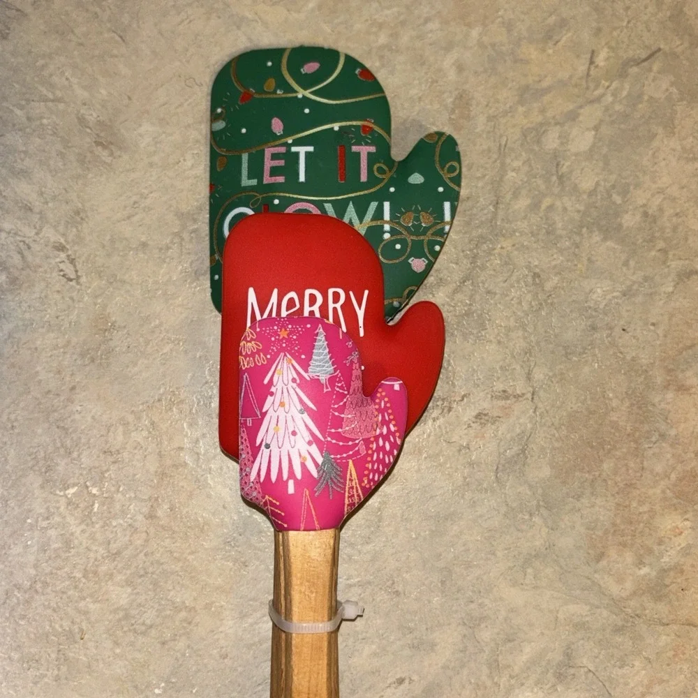 CWC Cook With Color Three-Piece Christmas Spatula Set WAHLP24 NEW